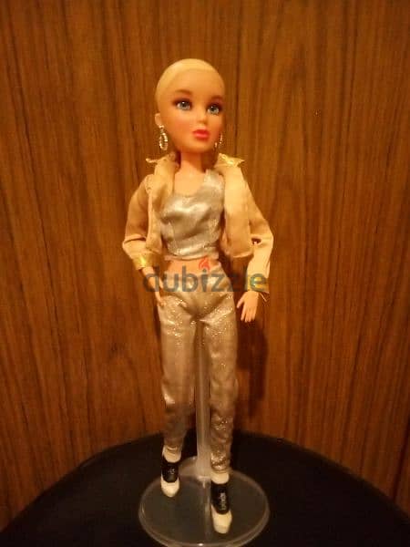 LIV SOPHIE SPIN MASTER As New wearing doll Articulated body+Her Wig=20 2