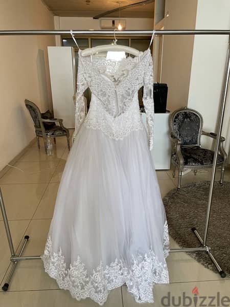 Liquidation! 35 Brand wedding dresses in bulk 8