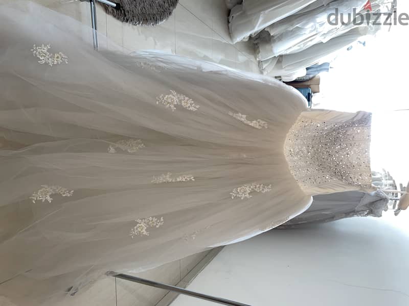 Liquidation! 35 Brand wedding dresses in bulk 10