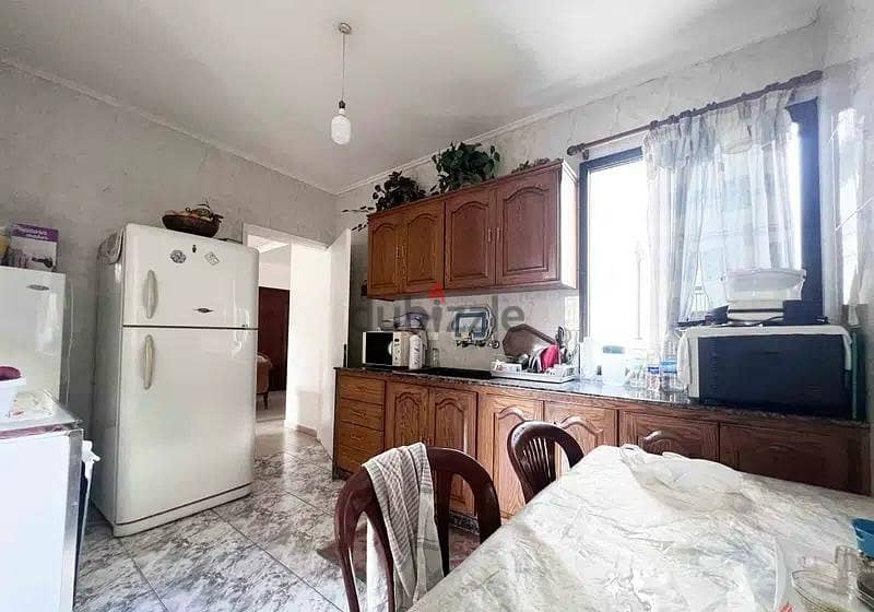 100m2 apartment + view for sale in Blat /Jbeil 8