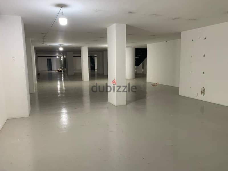 2200m2 showroom for rent in Dbayehصالة عرض للإيجار في ضبية Prime Locat 8