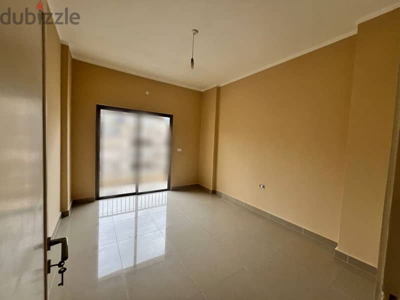 220m2 apartment 4bedrooms& Sea View for sale in Zalka Prime Location 2