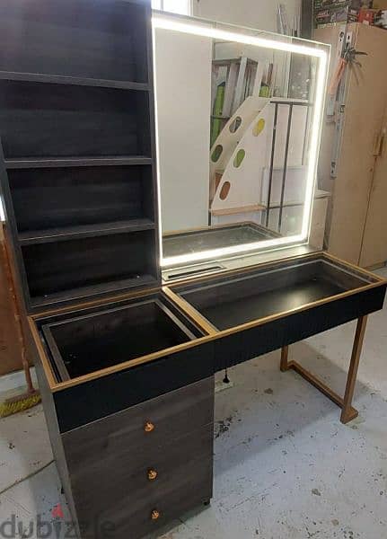 makeup table hand made very high quality for 800$ 0