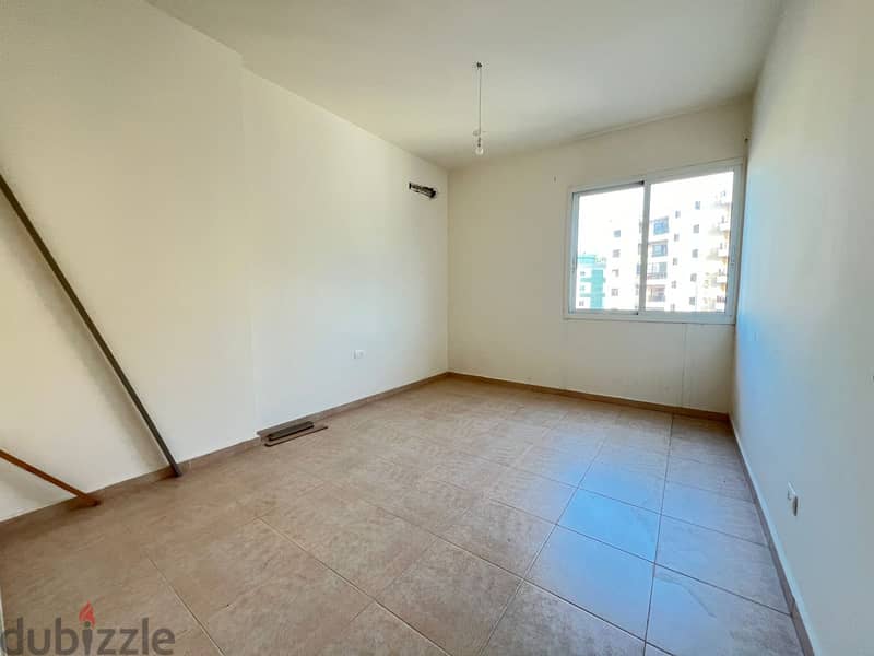 Prime location,  137m2 apartment + sea view for sale in Jbeil DownTown 4