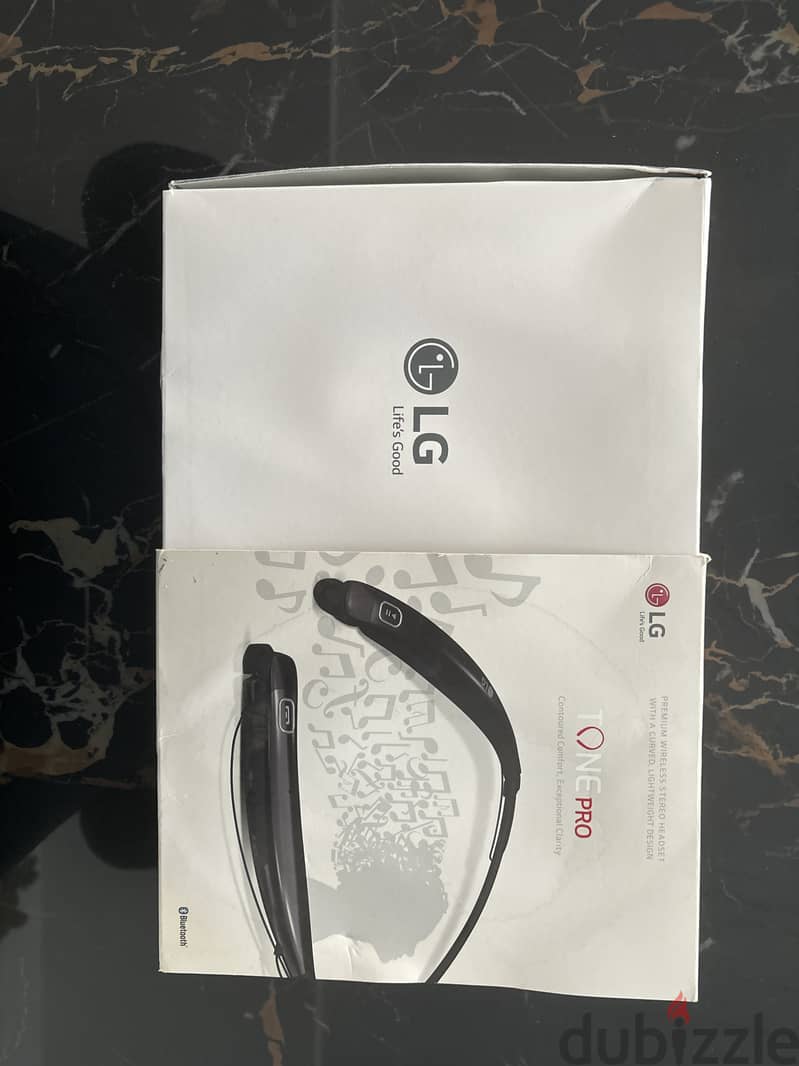Logitech Tone pro stereo headset BLUETOOTH Apple - Samsung - text call 1