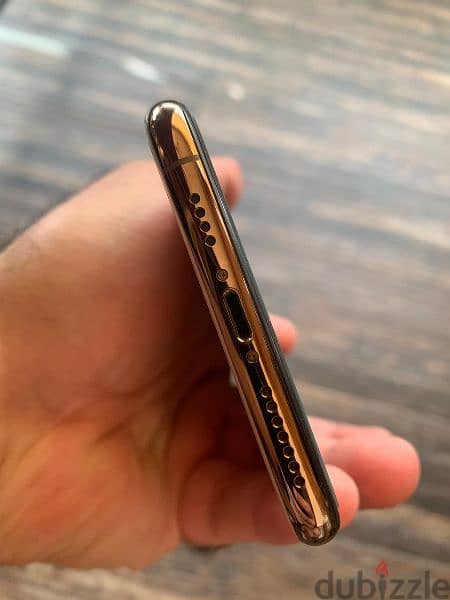 iphone xs 64 very clean 4