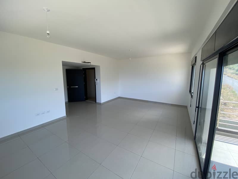 RWB100H - Apartment For Rent in Ijdabra Batroun شقة للإيجار في البترون 4