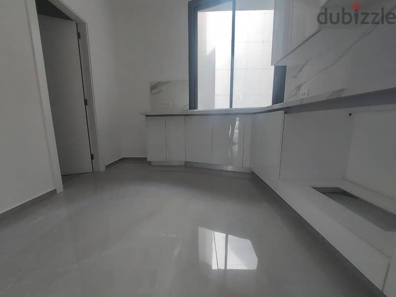 RA24-3233 Apartment in Hamra is for rent, 160m, $ 1500 cash per month 4