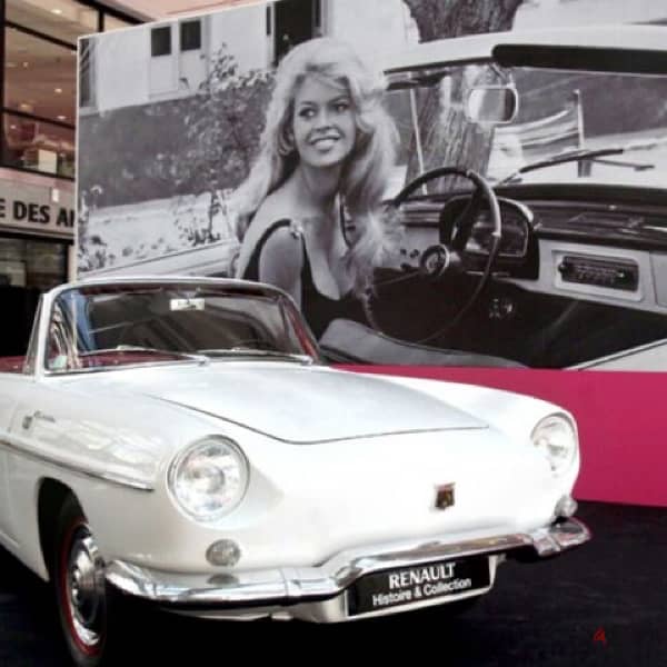 1/18 Scale diecast Renault Floride RARE Brigitte Bardot Figure 5