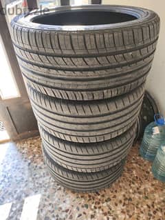 Bridgestone tires 295/35ZR21 (107Y)