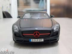 1/18 Maisto Mercedes Benz SLS AMG diecast model car