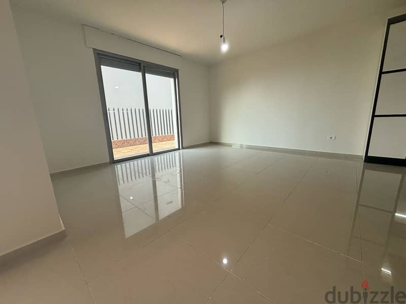 Apartment for sale in Mtayleb with 180 sqm Garden 3