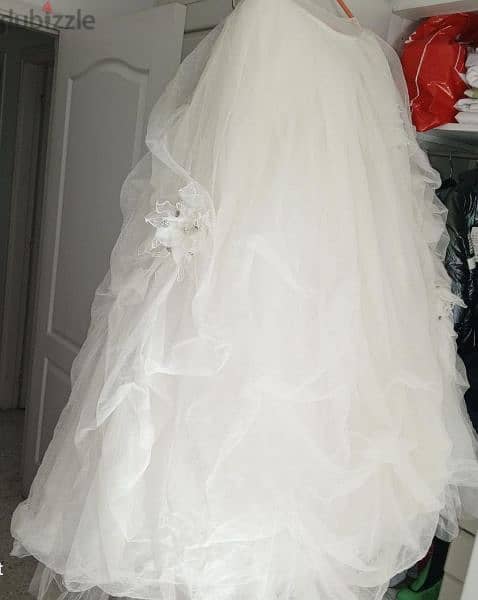 Wedding Dress size Small.  from 50 to 60 kg. 0