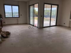 Apartment for sale in Aoukar شقة للبيع في عوكر