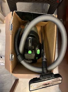 SKY 2400W Vacium cleaner