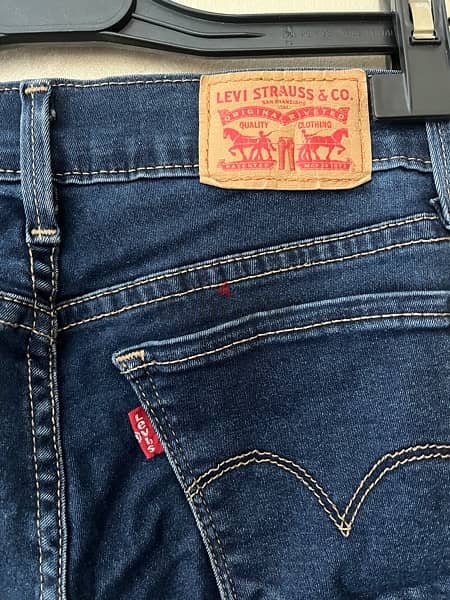 Vintage Levis Skinny Jeans - like NEW 1