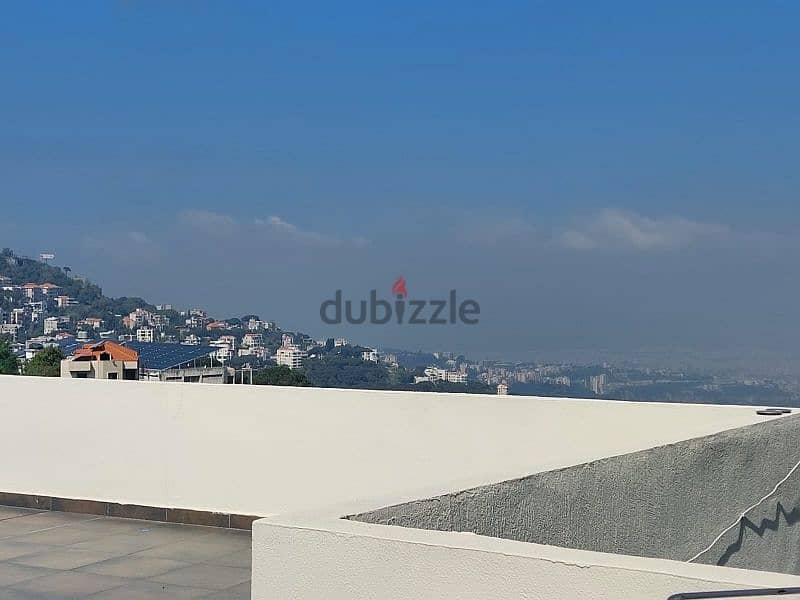 2 bed apartment on roof 1 bathroom , big terrace with ocean view 4