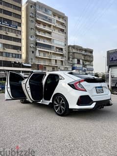 Honda Civic Hatchback EX-L Sport 2017 مكفولة