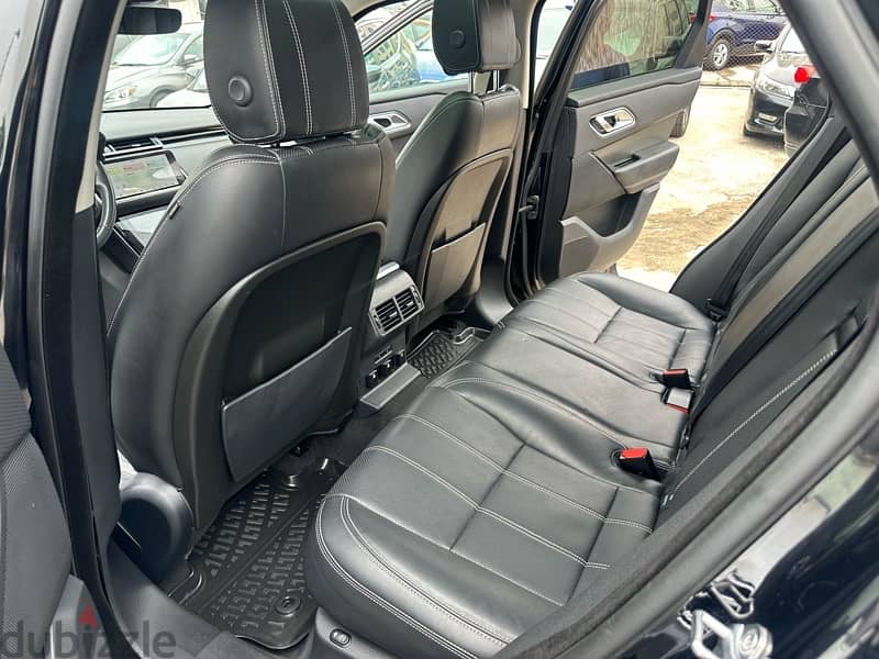 Land Rover VELAR 2018 Free Registration California  very clean  V6 14