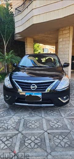 nissan versa 2018