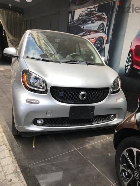 Smart Fortwo EQ  model:2019 , 5000 miles only 2