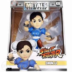 Chun-Li (Street Fighter) diecast figure.