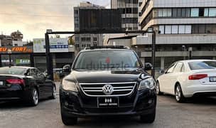 Volkswagen Tiguan 2.0T 4Motion Full options