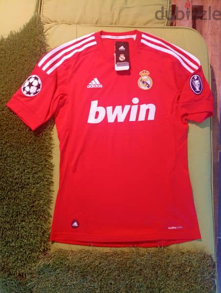 Authentic Real Madrid Original Third Football shirt (New with tags) 0