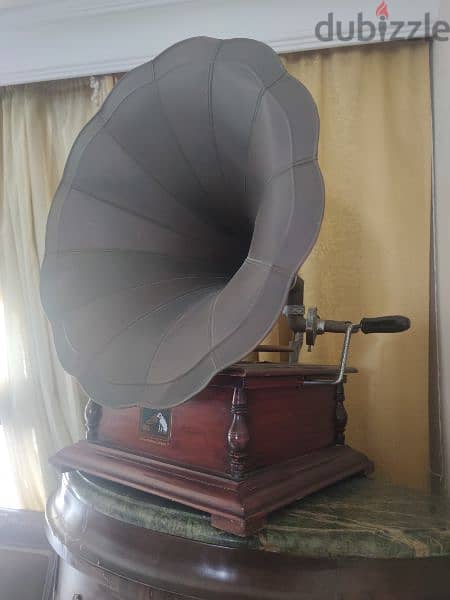 Gramophone Antique 0