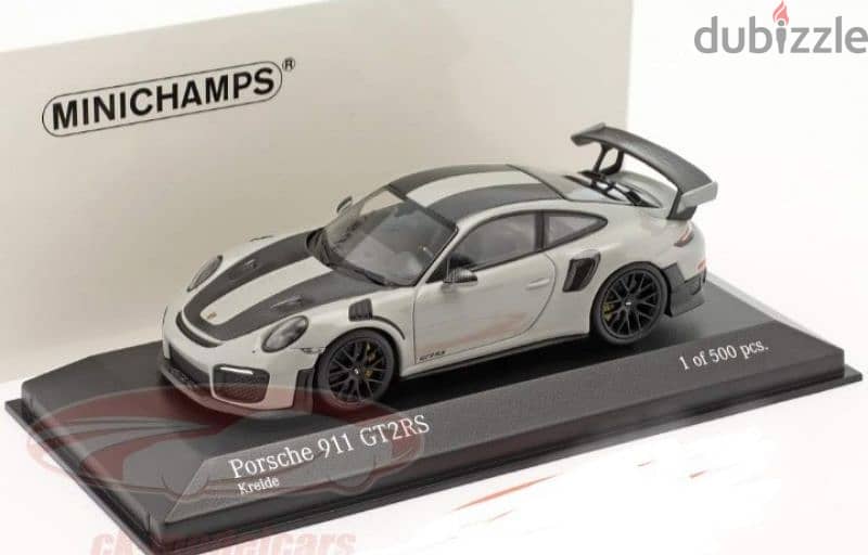Porsche GT2 RS diecast car model 1;43. 0