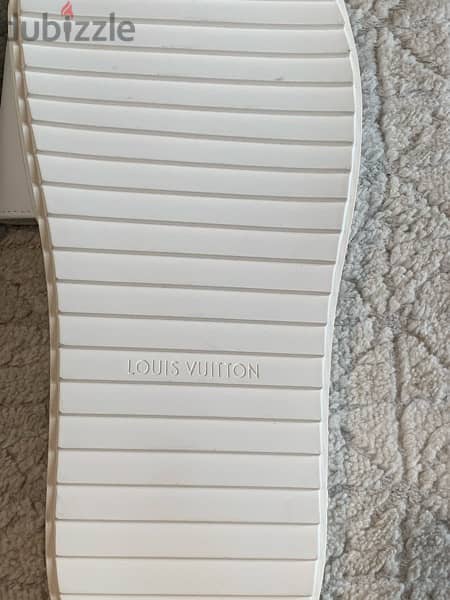 Original Louis Vuitton White Monogram Slides 5