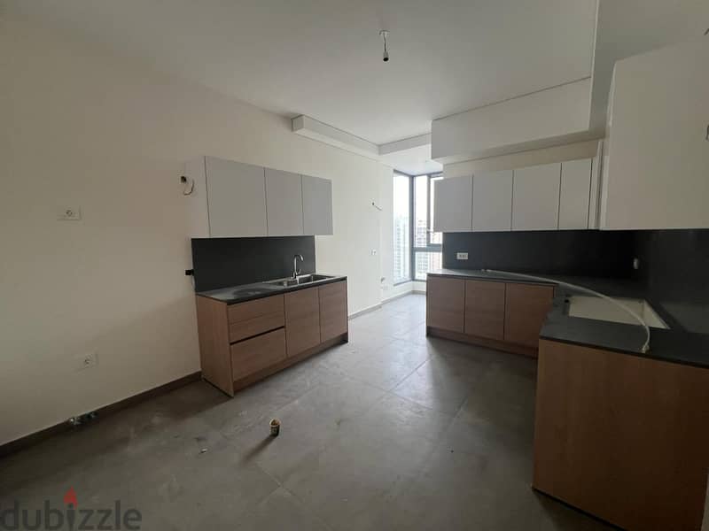Apartment for Rent in Ain Al Mraisseشقة جديدة للإيجار في عين المريسة 4