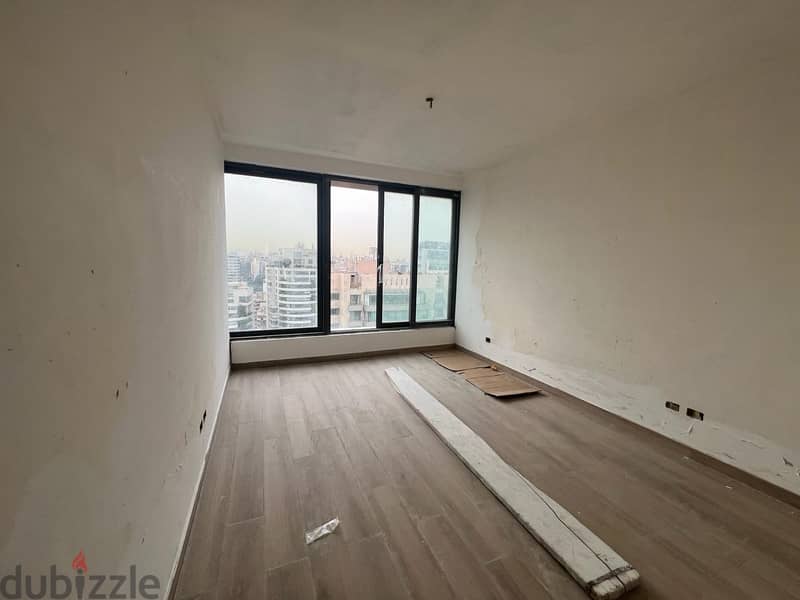 Apartment with Terrace for Rent in Ain al Mraisseشقة جديدة مع تراس 2