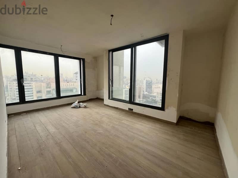 Apartment with Terrace for Rent in Ain al Mraisseشقة جديدة مع تراس 5