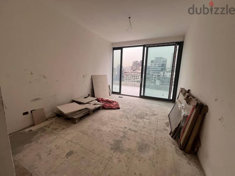 Apartment with Terrace for Rent in Ain al Mraisseشقة جديدة مع تراس 8