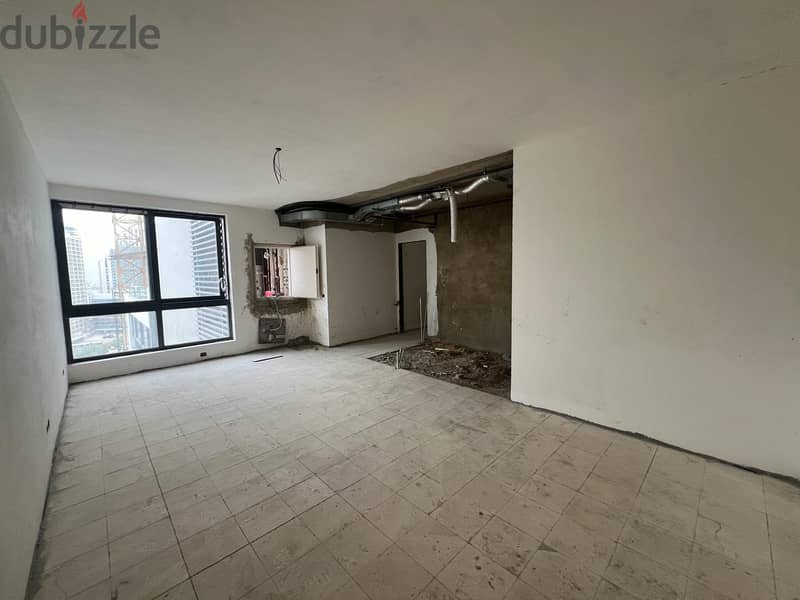 Apartment with Terrace for Rent in Ain al Mraisseشقة جديدة مع تراس 11