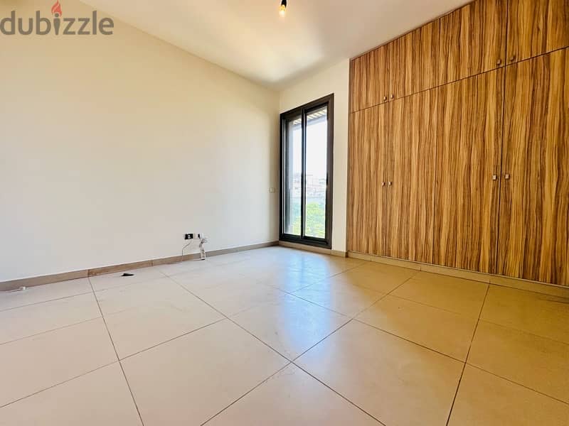 3 Master Bedrooms For Rent In Clemenceau | 300 Sqm 11