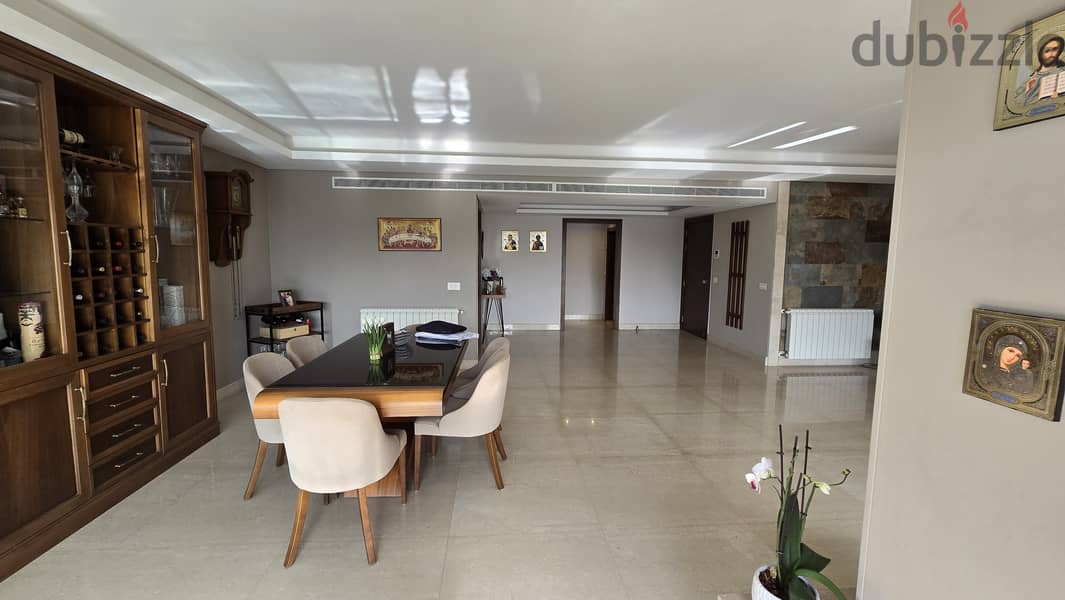 Semi Furnished apartment for Rent in Biyadaشقة نصف مفروشة للإيجار 1