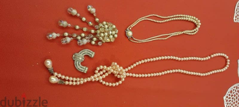 many choice of necklaces with earrings antiques 5