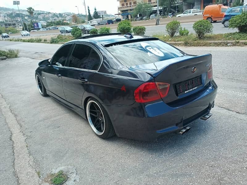 BMW 3-Series 2007 1