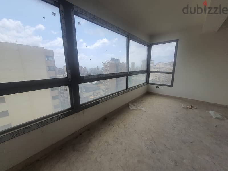 Apartment for rent in Mazraa,Beirutشقة للإيجار في المزرعة،بيروت 3