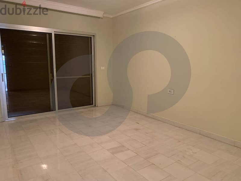 Prime location apartment in Achrafieh - Carré d'or/أشرفية REF#EE106498 4