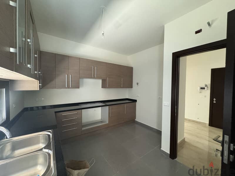 RWK258JS - Well Maintained Apartment For Sale In Ballouneh 8