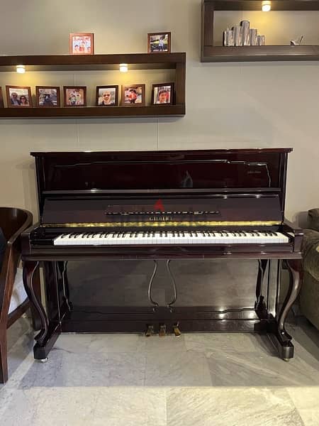 Piano Gilbert Deluxe 2
