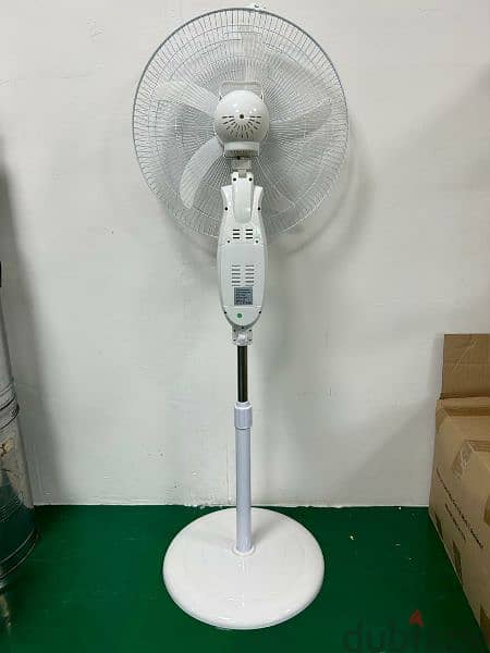 Rechargeable fan 18 inch 3