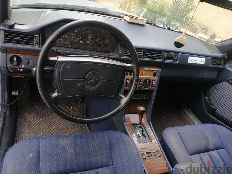 Mercedes-Benz 300 1990 6