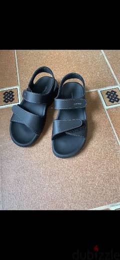 sandal 0