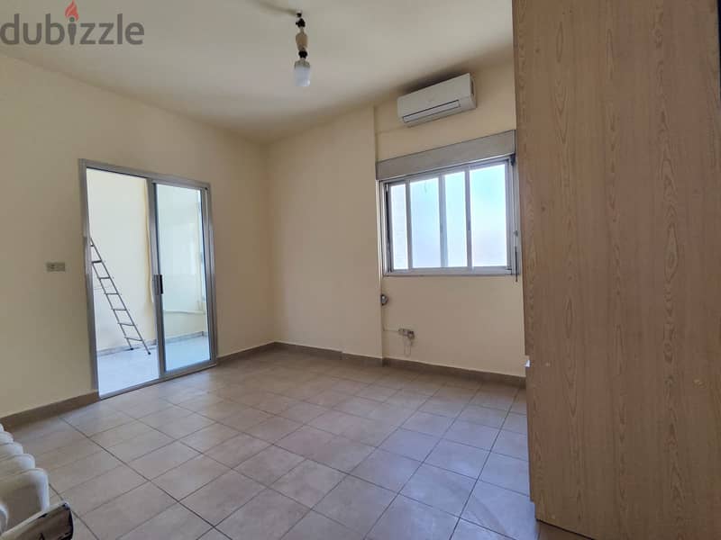 Mansourieh | 3 Balconies | 3 Bedrooms Apartment | Parking Spot | 190m² 9