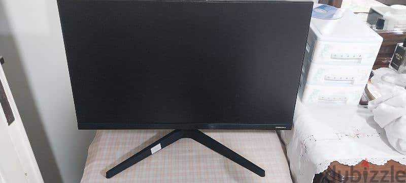 75 hertz samsung monitor for sale very clean and nearly new 1