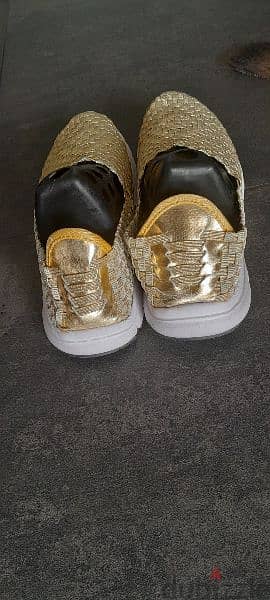 Elle Gold Shoes 5